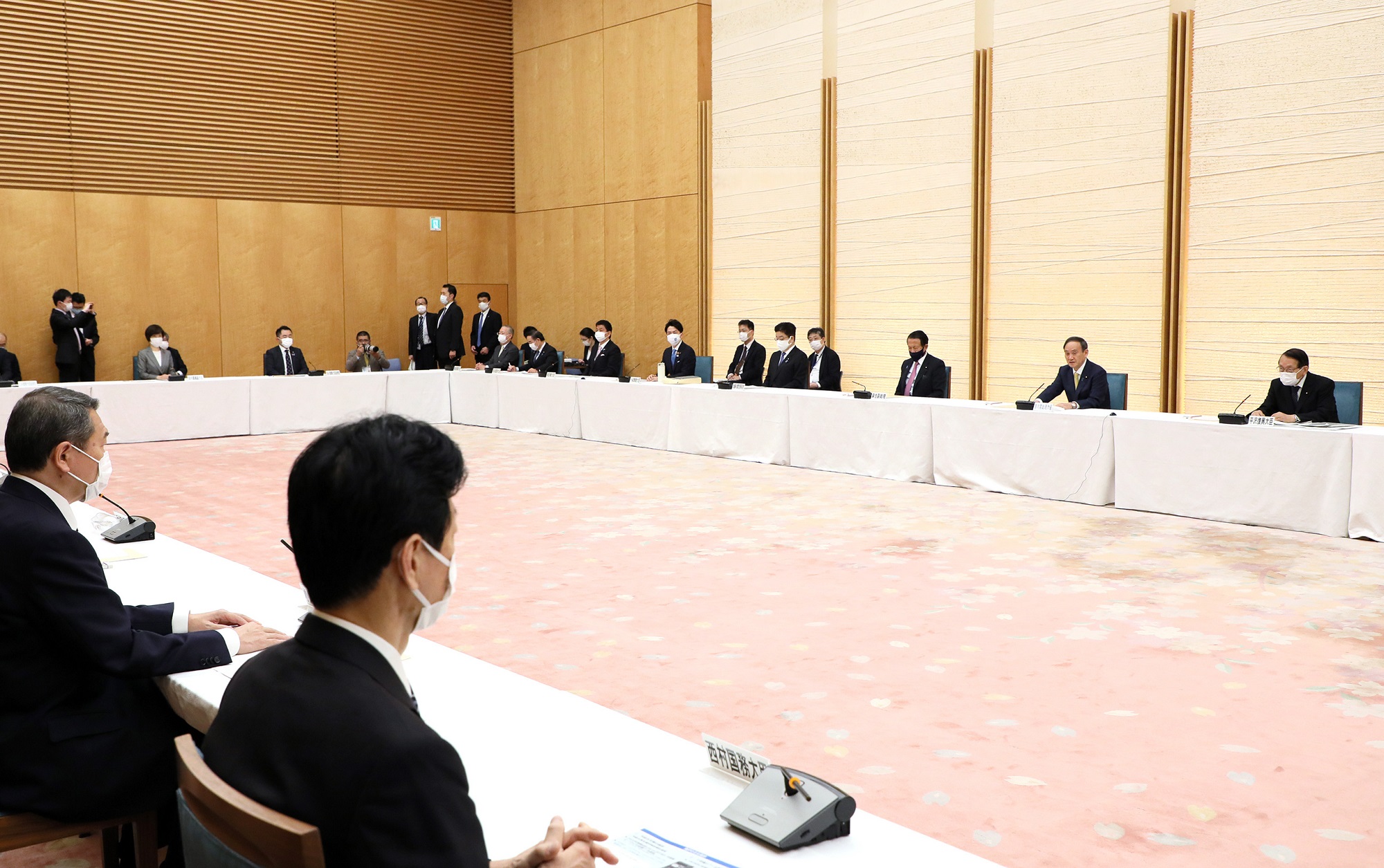 発言する菅総理６