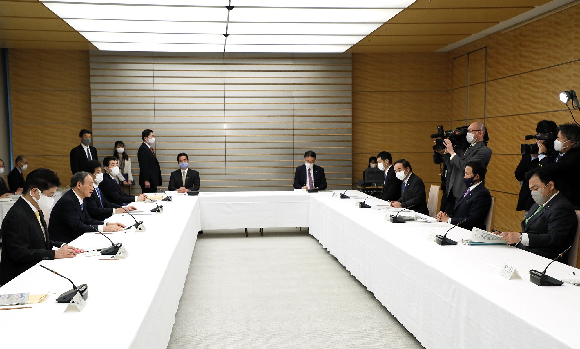 発言する菅総理７