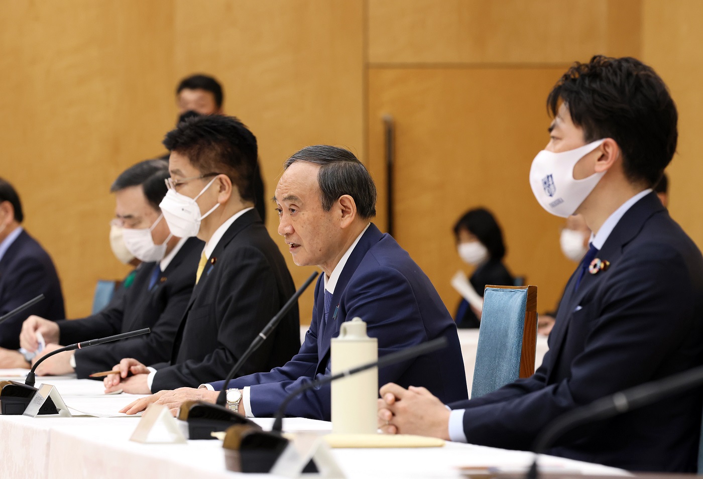 発言する菅総理３
