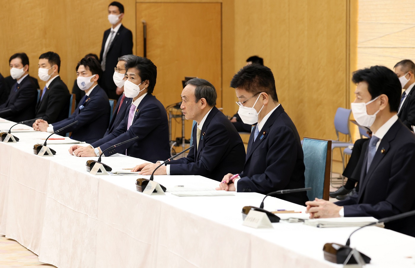 発言する菅総理３