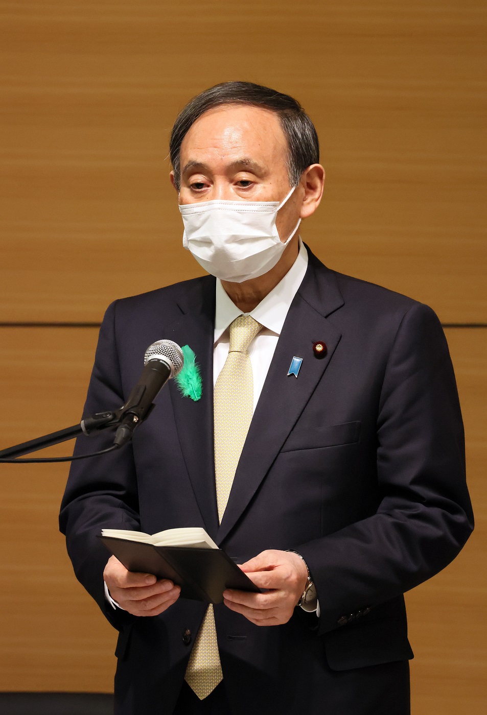 式辞を述べる菅総理２