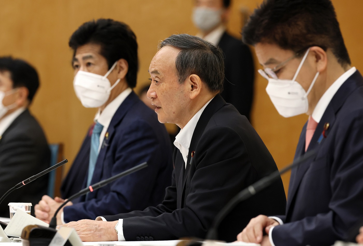 発言する菅総理３