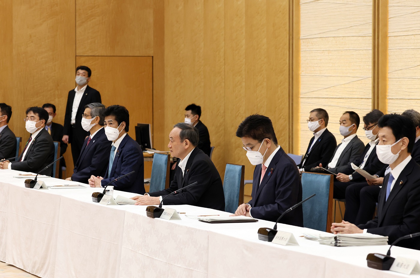 発言する菅総理５