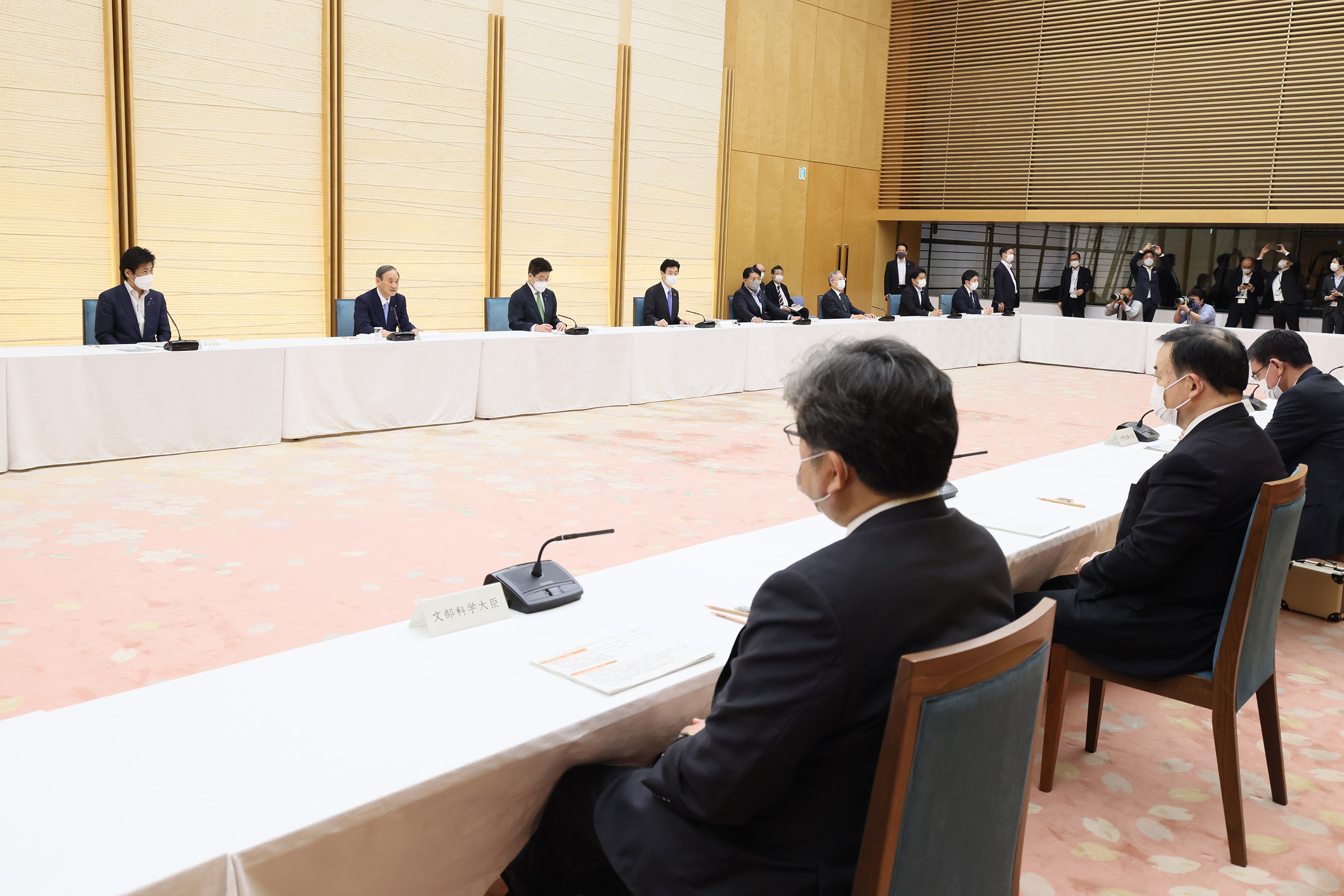 発言する菅総理３