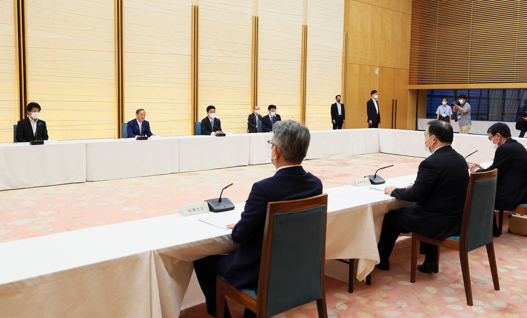 発言する菅総理５