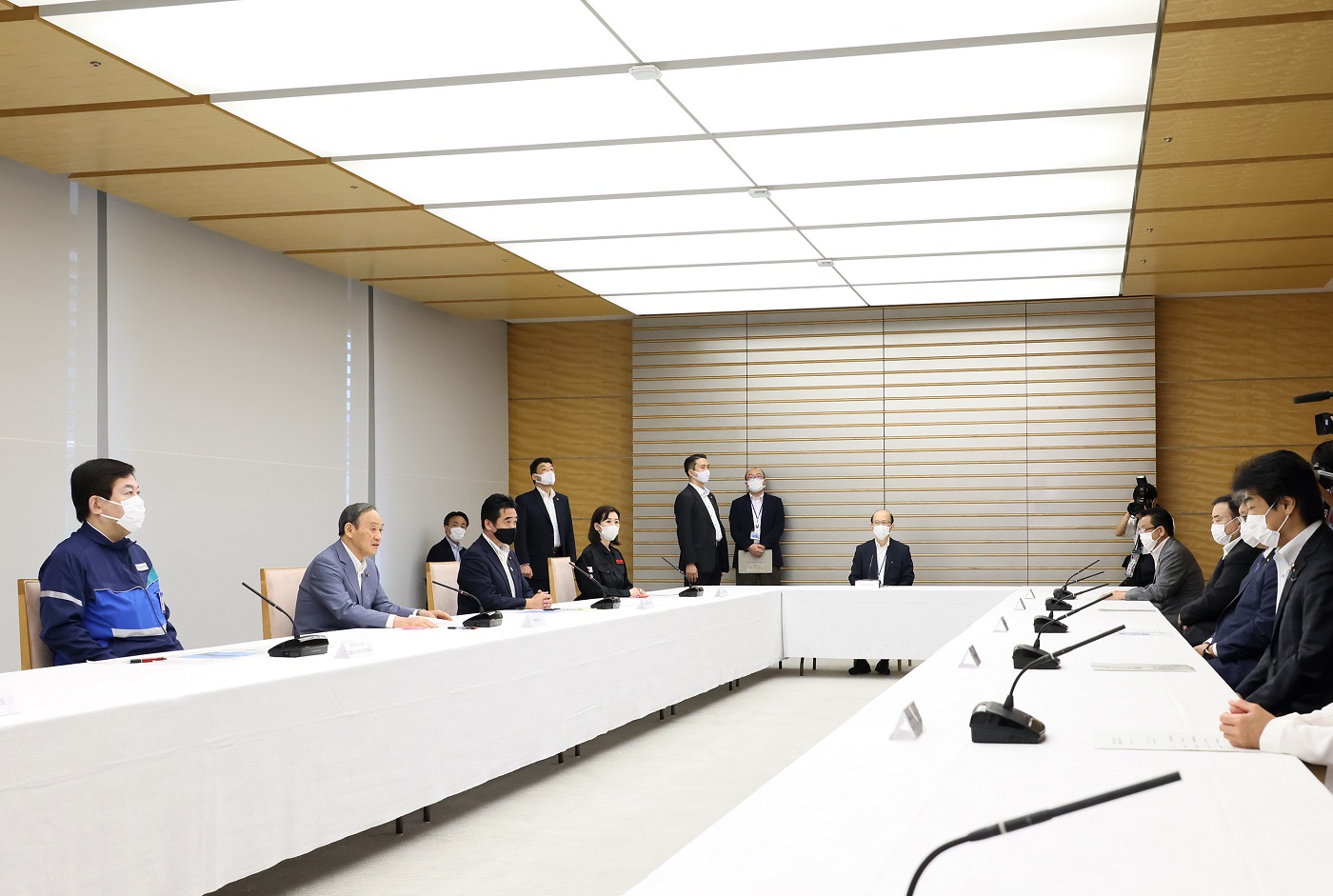 発言する菅総理６