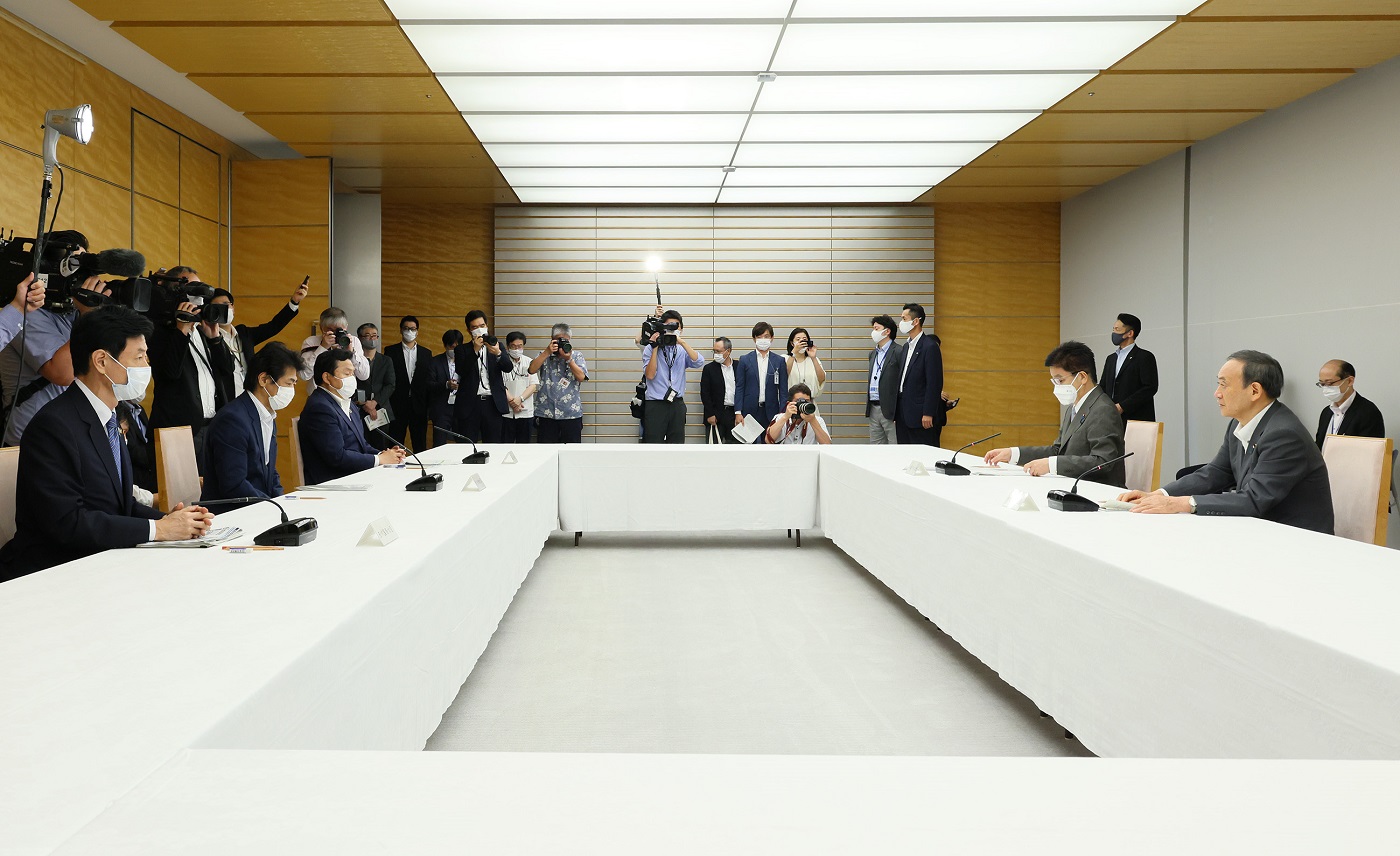 発言する菅総理３