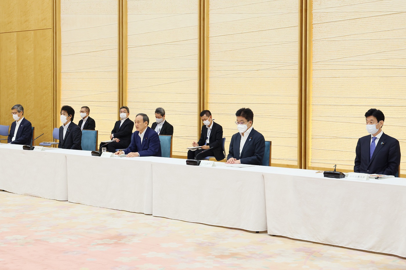 発言する菅総理３