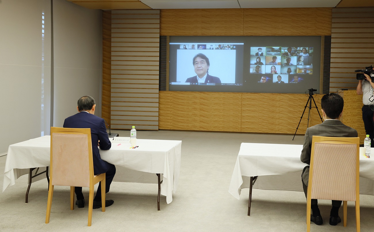 発言する菅総理２