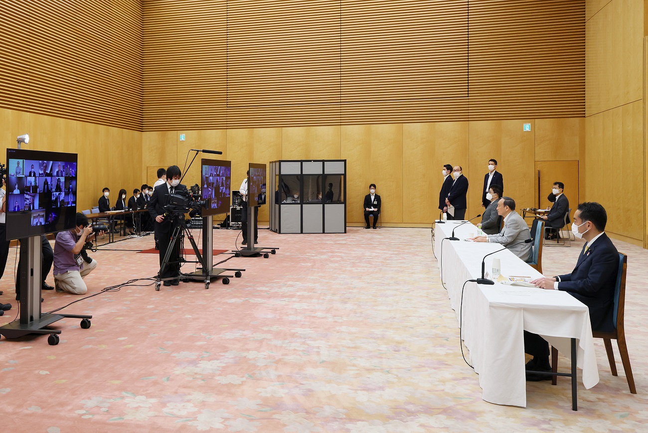 発言する菅総理２