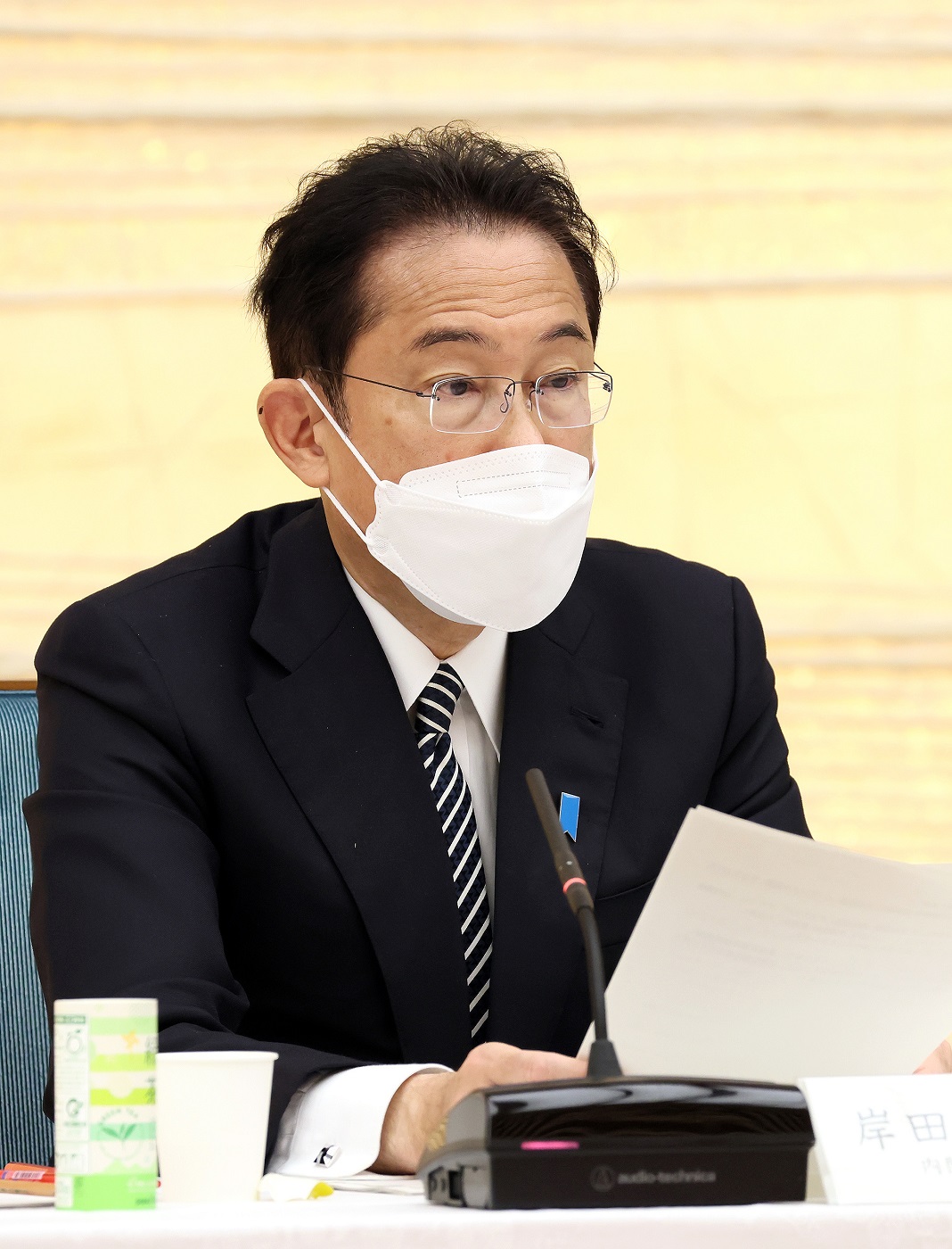 発言する岸田総理２