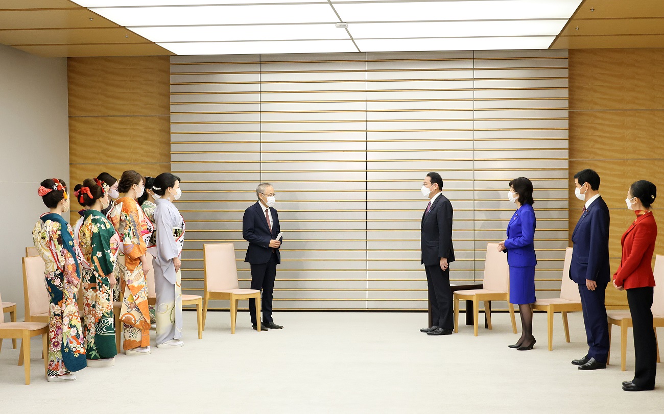 表敬を受ける岸田総理６