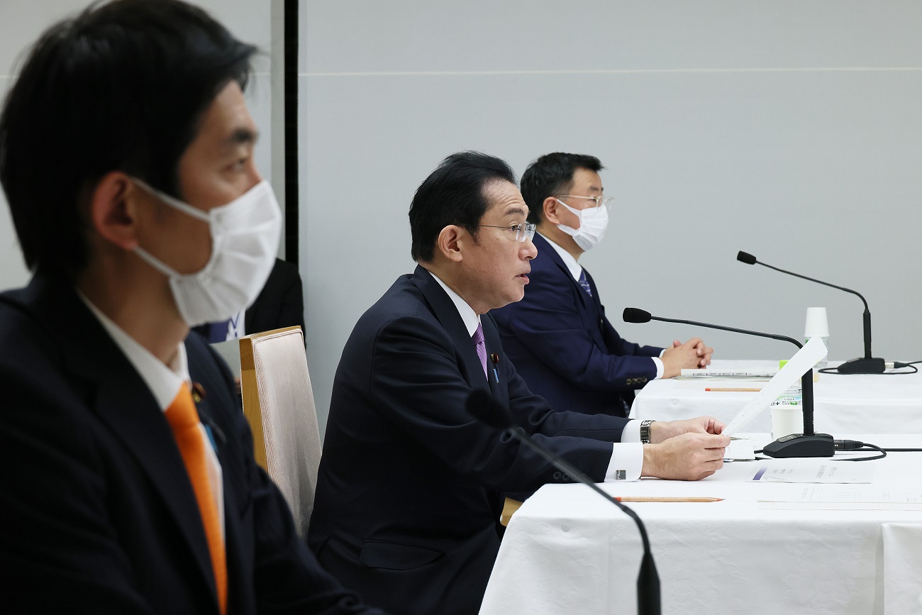 会議のまとめを行う岸田総理1