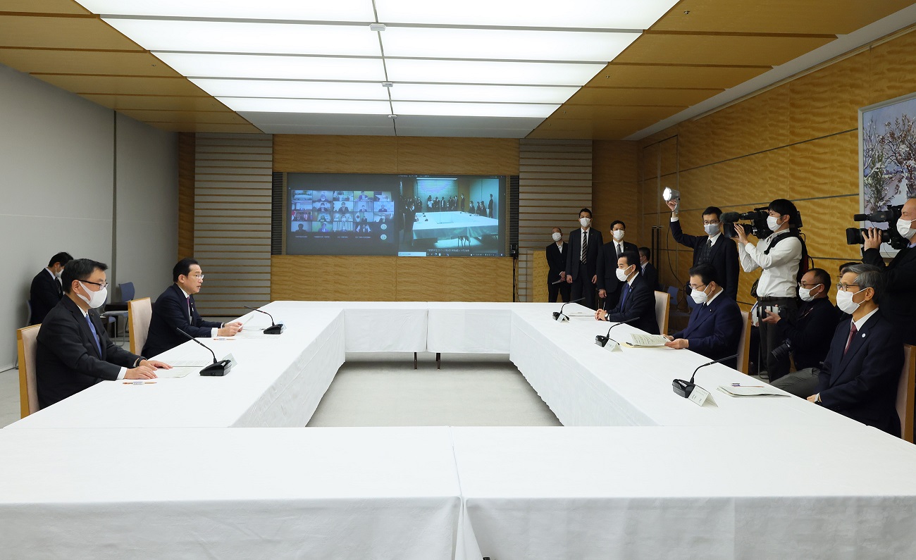 会議のまとめを行う岸田総理５