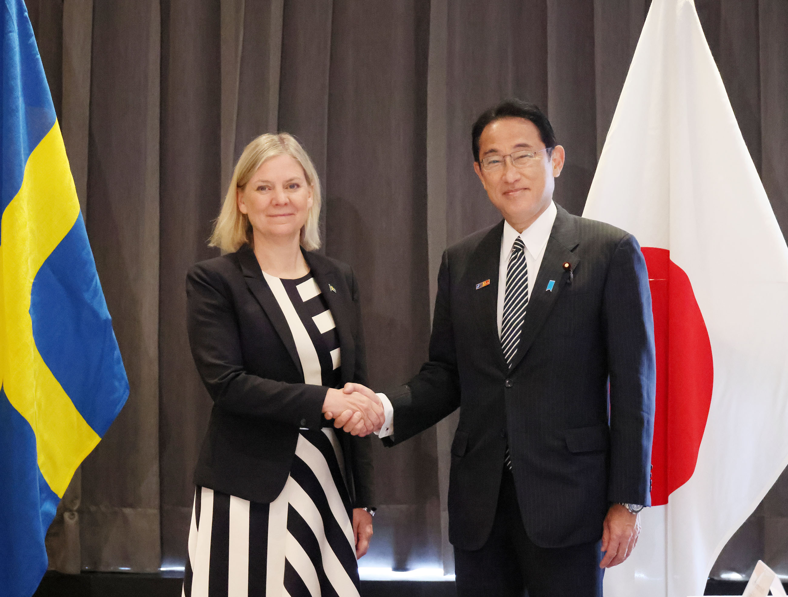 アンデション・スウェーデン首相と会談する岸田総理２