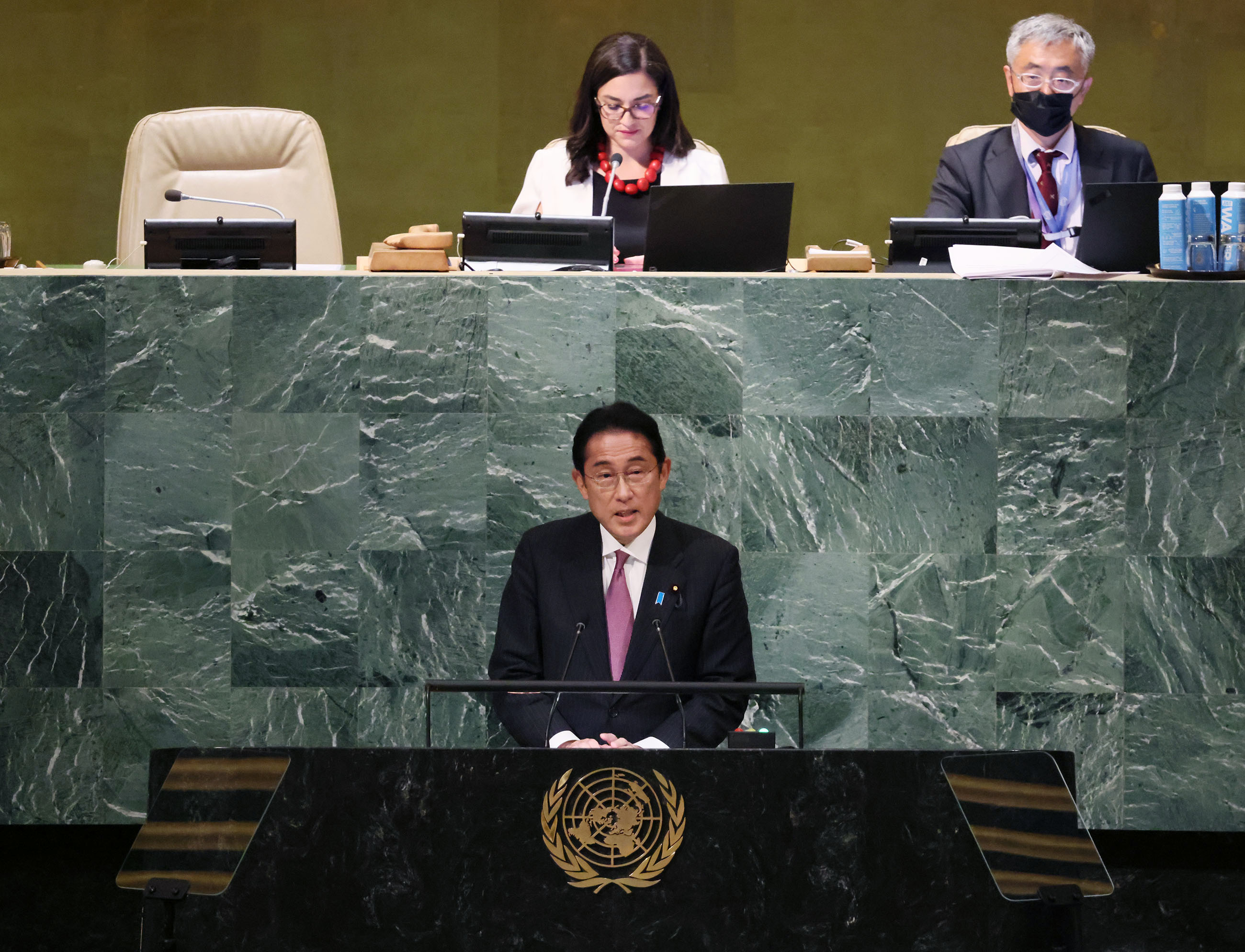 国連総会議場で一般討論演説を行う岸田総理９