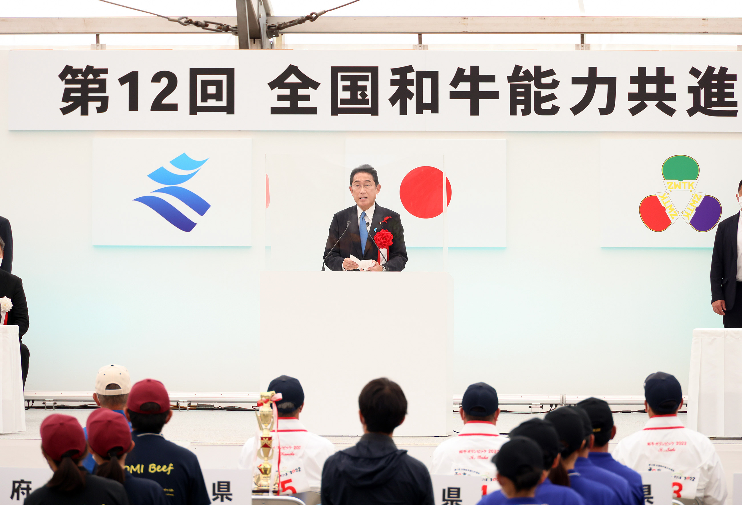 祝辞を述べる岸田総理３