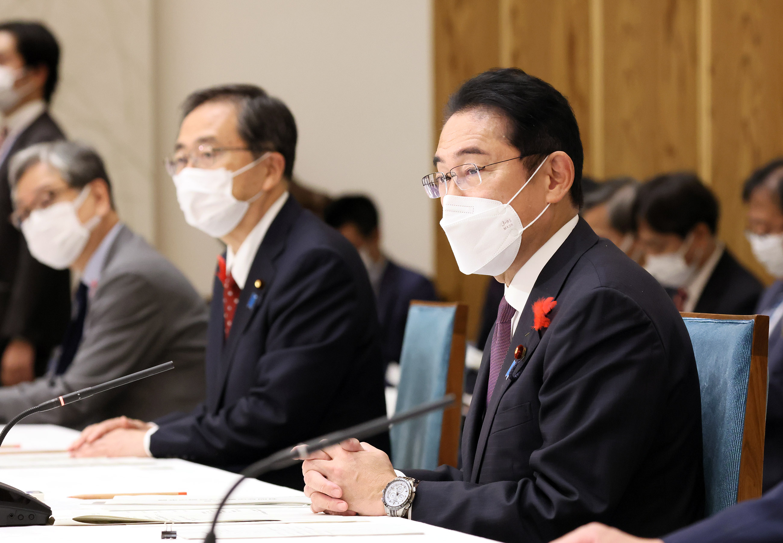 挨拶する岸田総理１