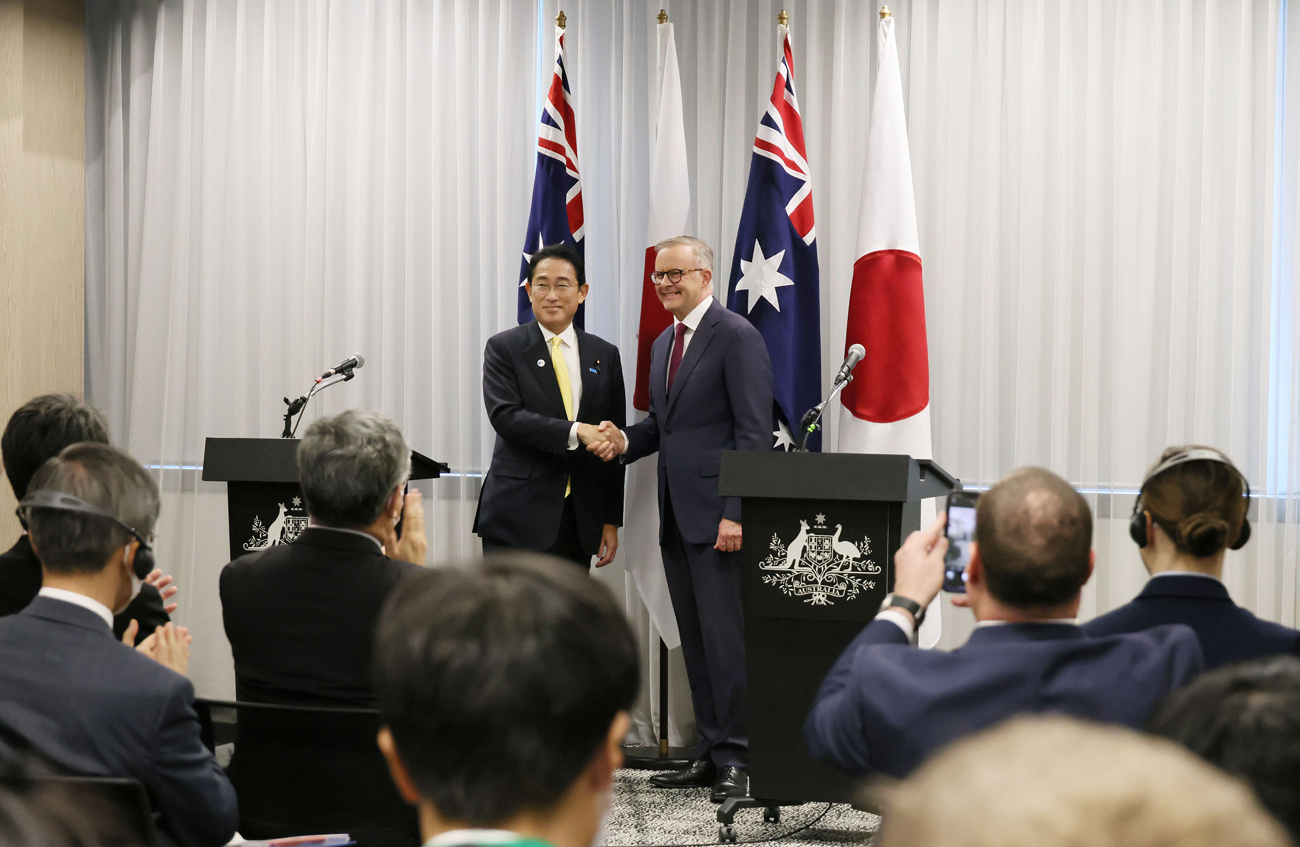 日豪共同記者発表２