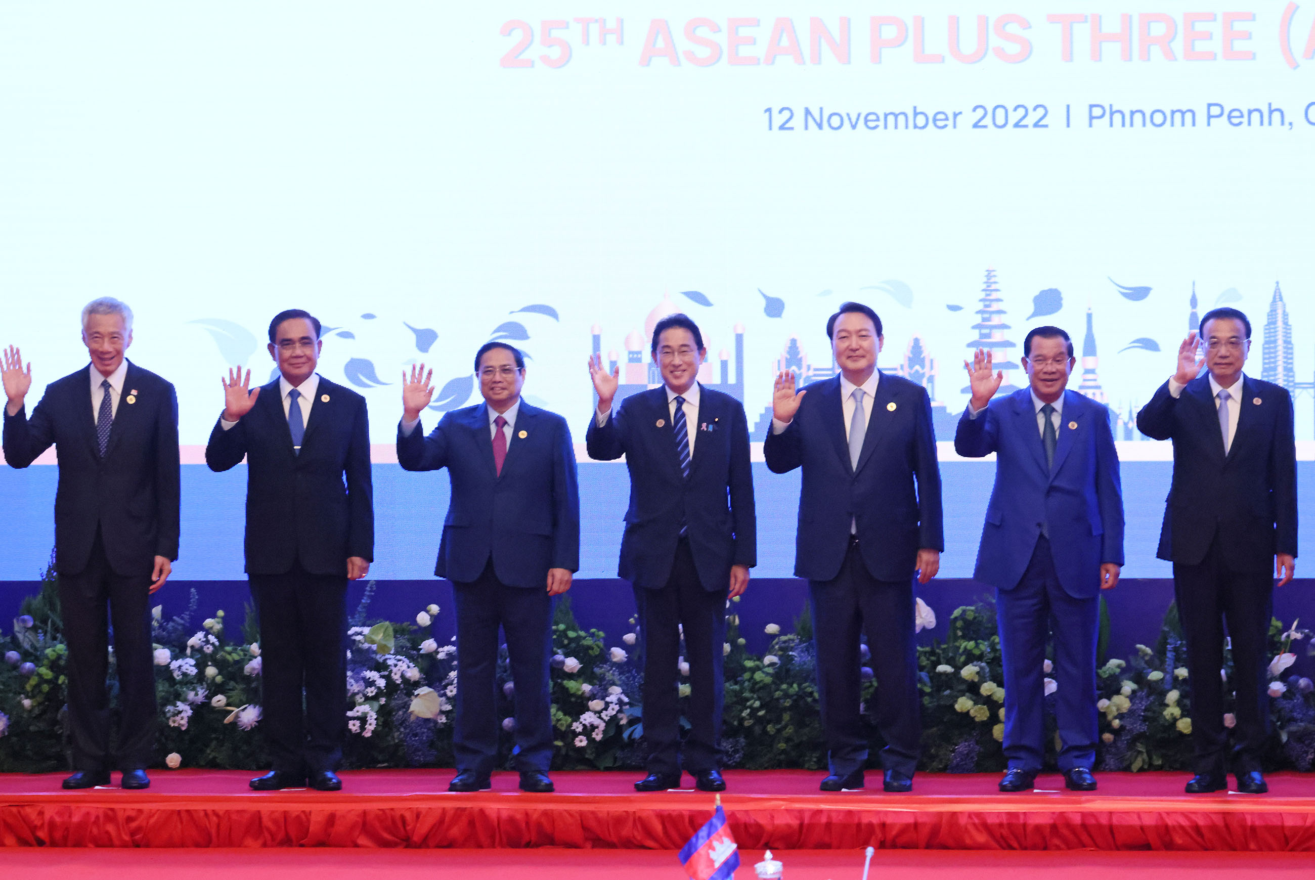 ＡＳＥＡＮ＋３首脳との写真撮影３