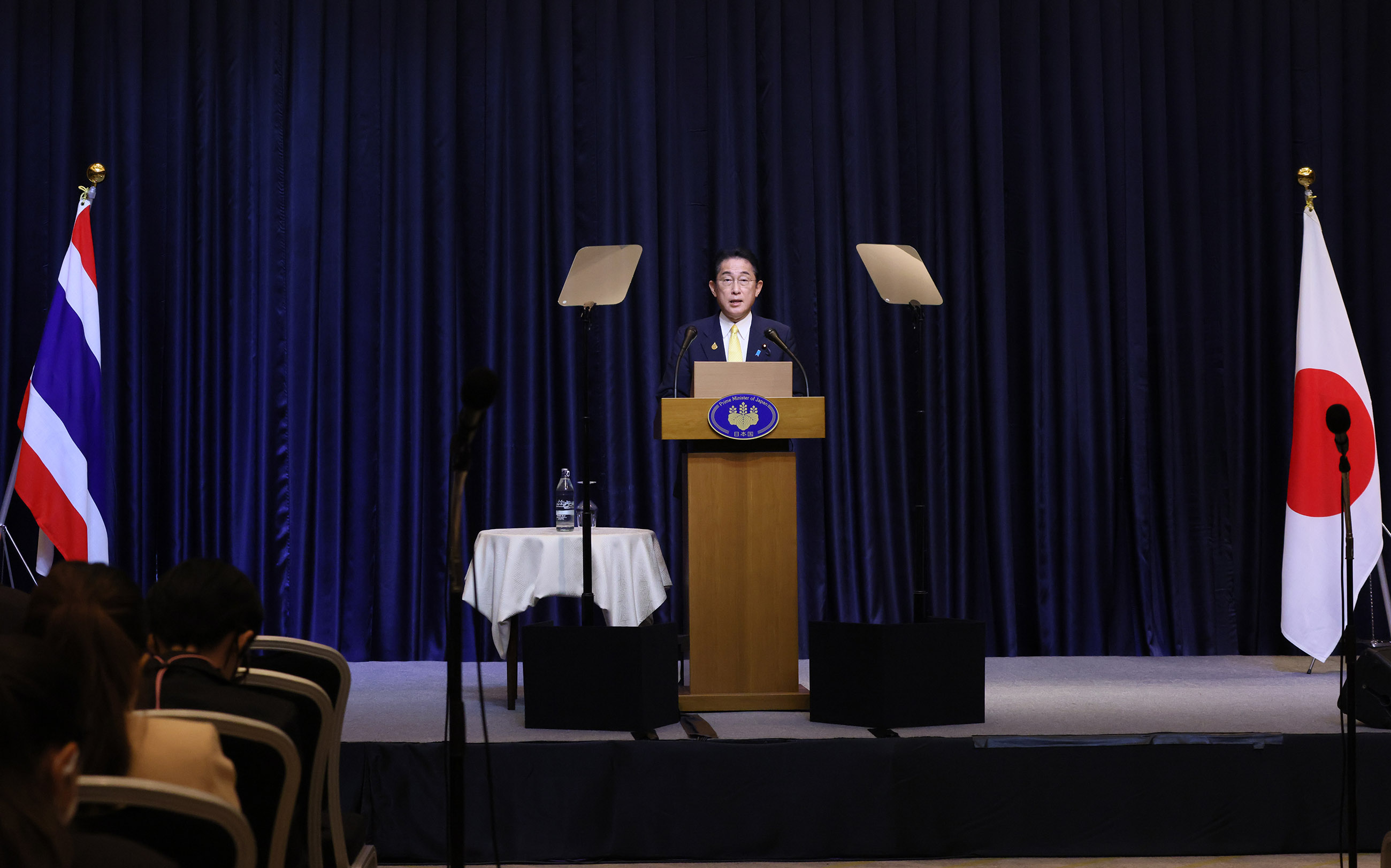 内外記者会見２