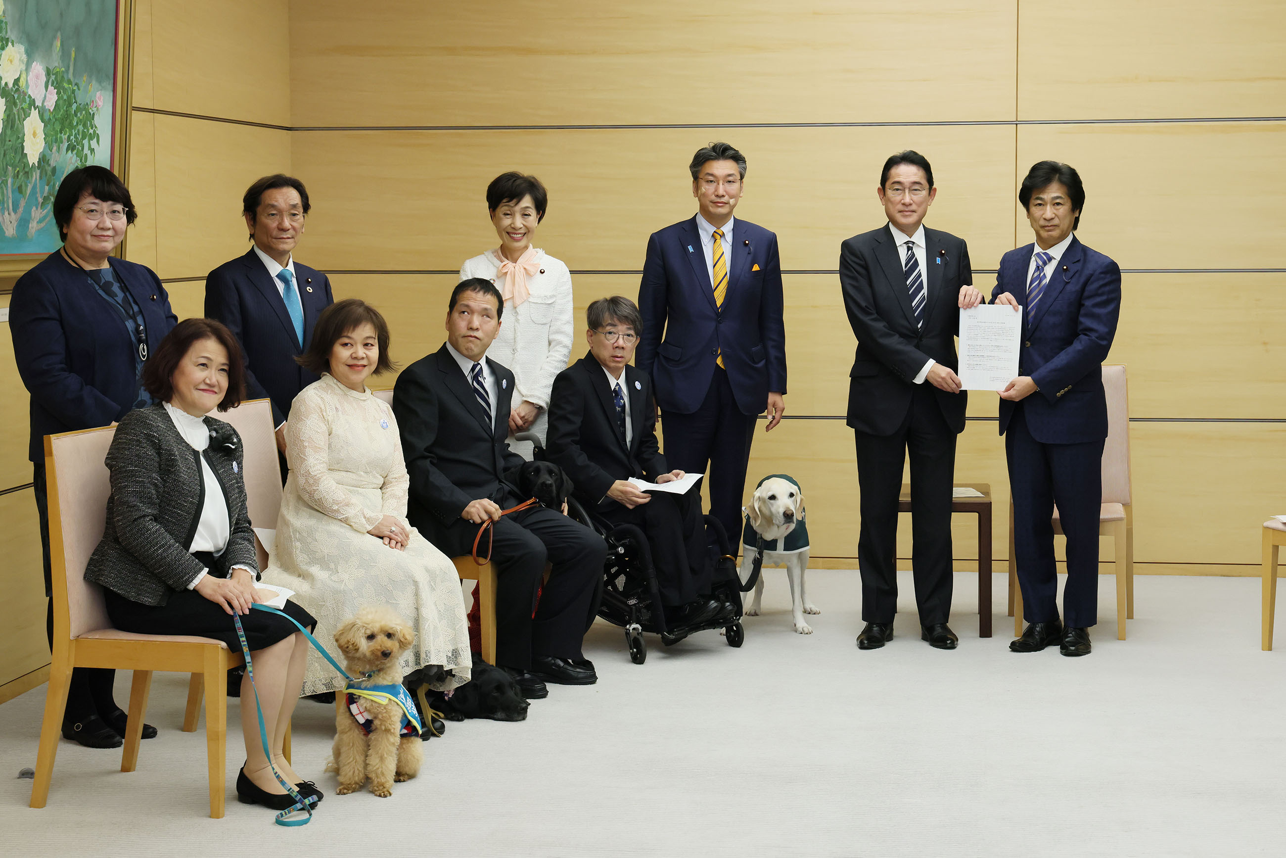 身体障がい者補助犬使用者による表敬