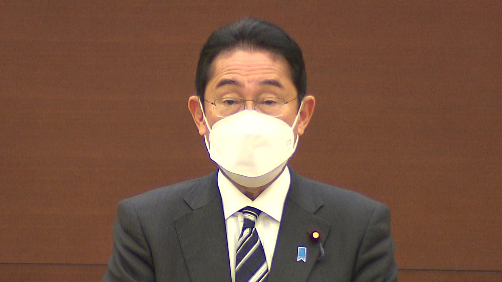 挨拶する岸田総理２