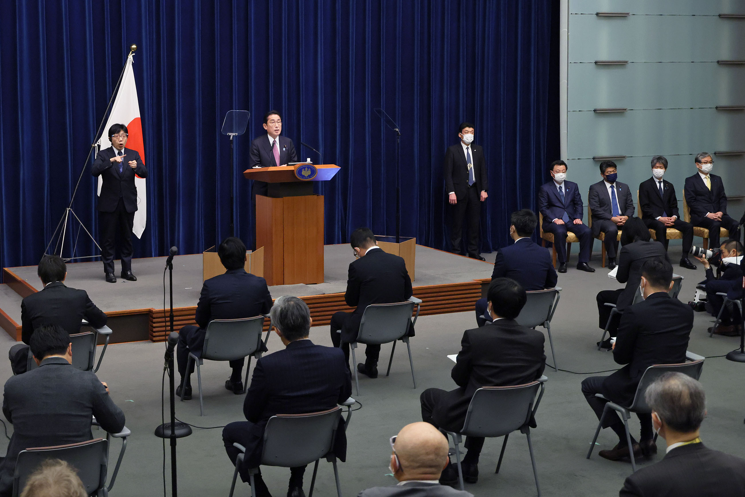 冒頭に発言する岸田総理３