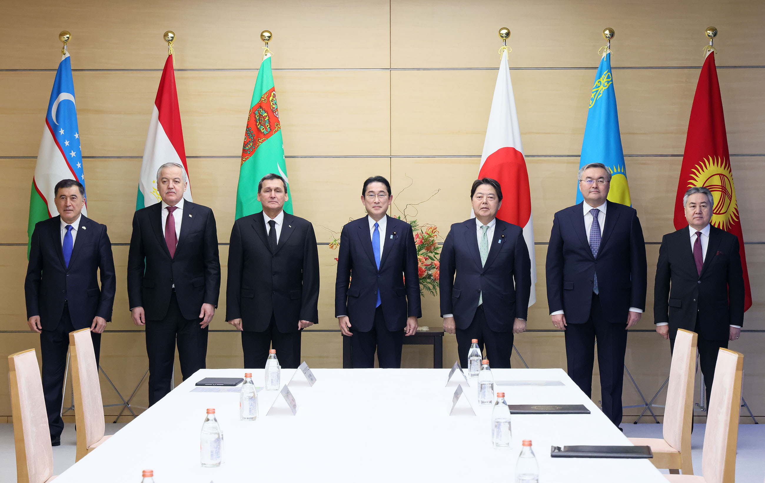 中央アジア５か国外務大臣による表敬