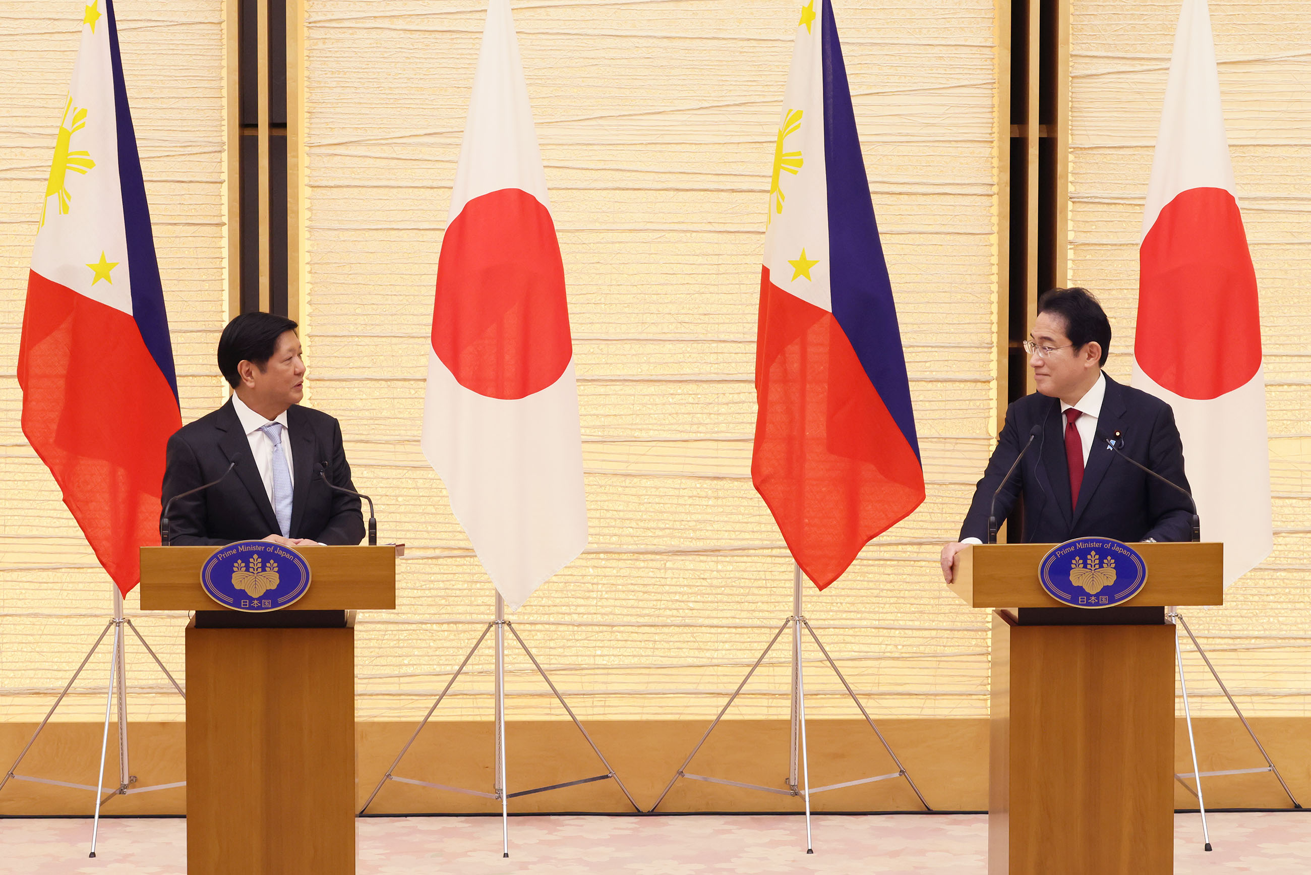 共同記者発表２