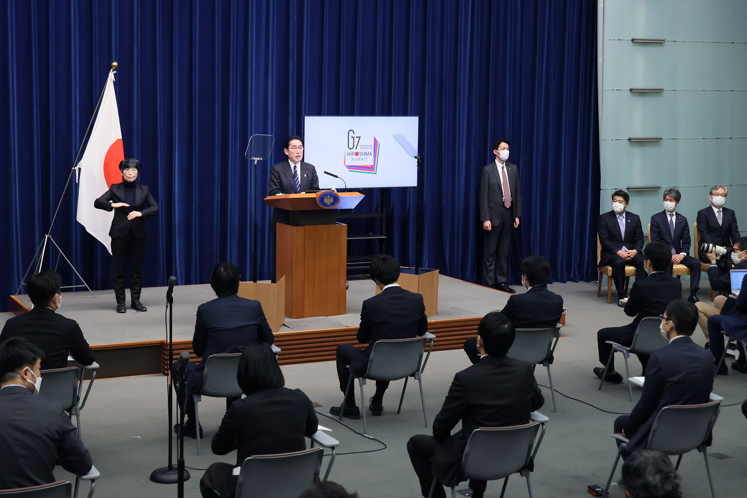 冒頭に発言する岸田総理３