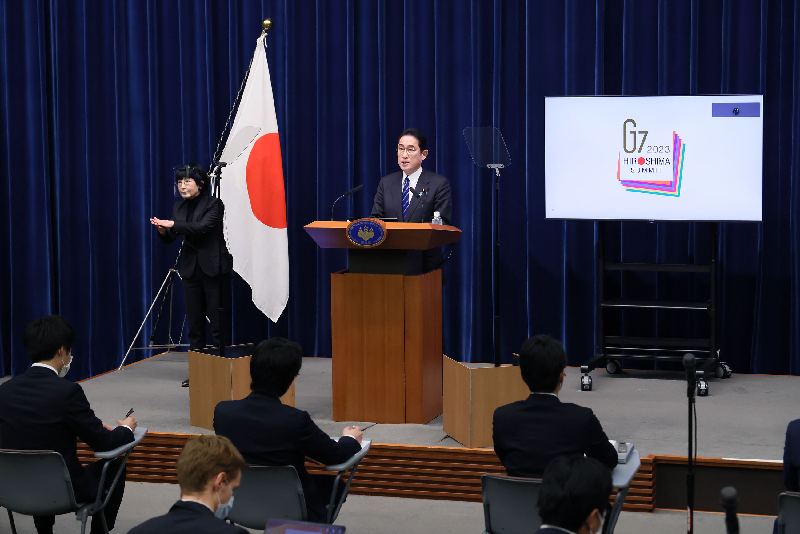 冒頭に発言する岸田総理５