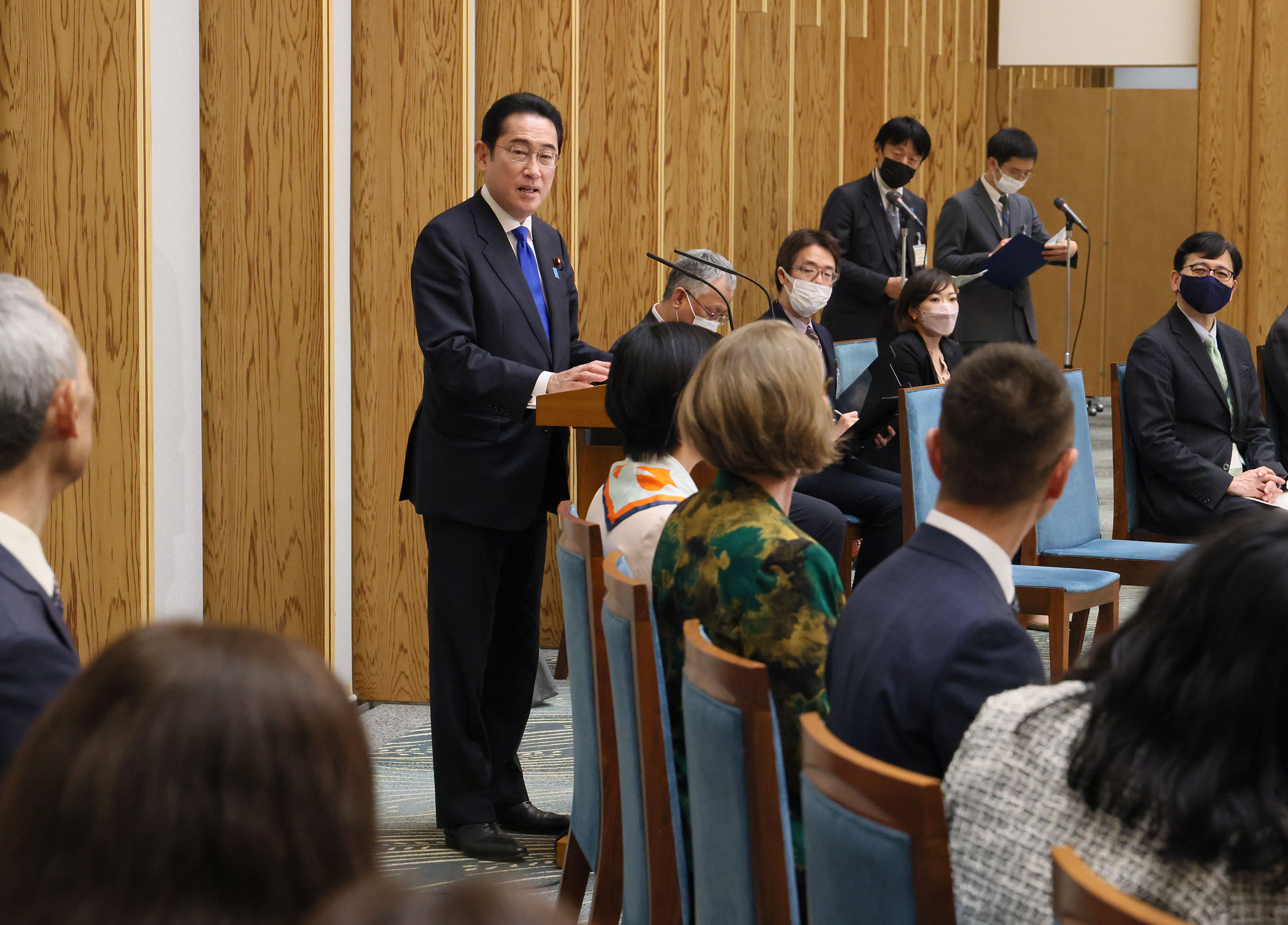 表敬を受ける岸田総理４