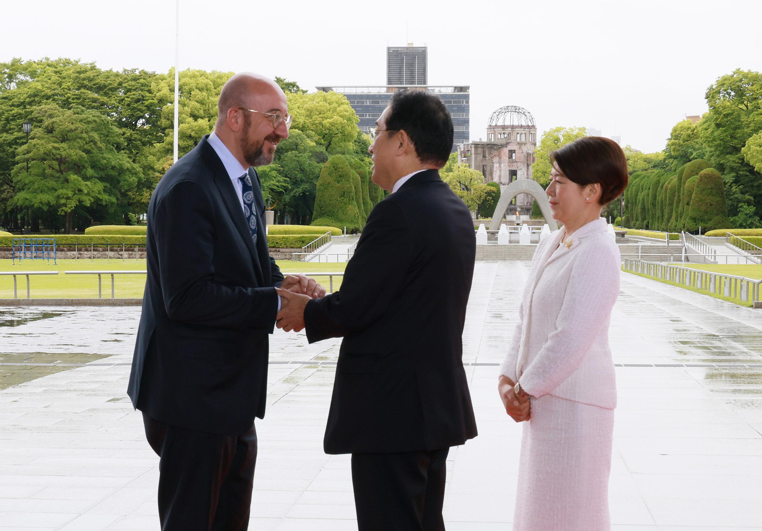 ミシェル欧州理事会議長を出迎える岸田総理