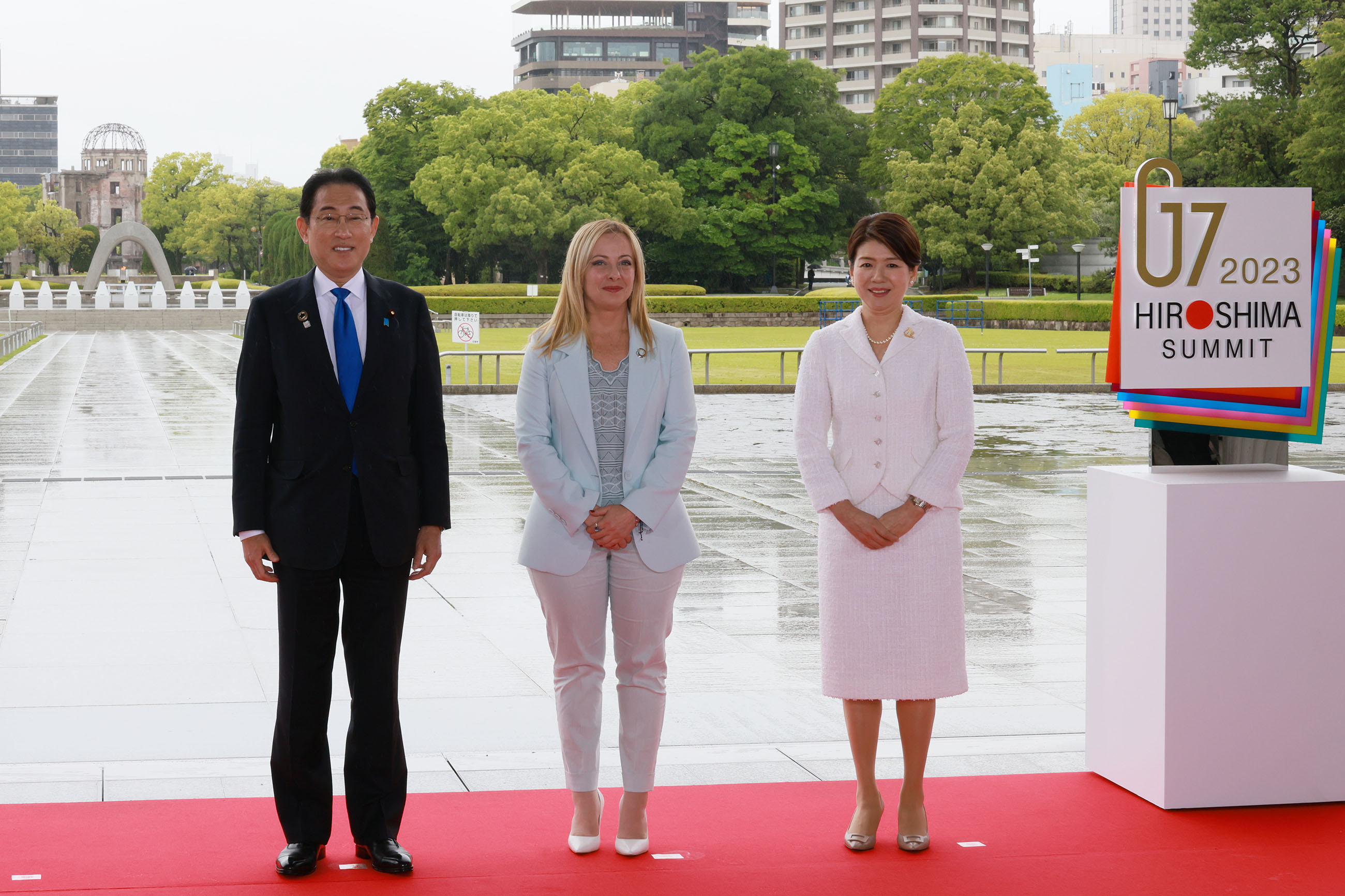 メローニ伊首相を出迎える岸田総理