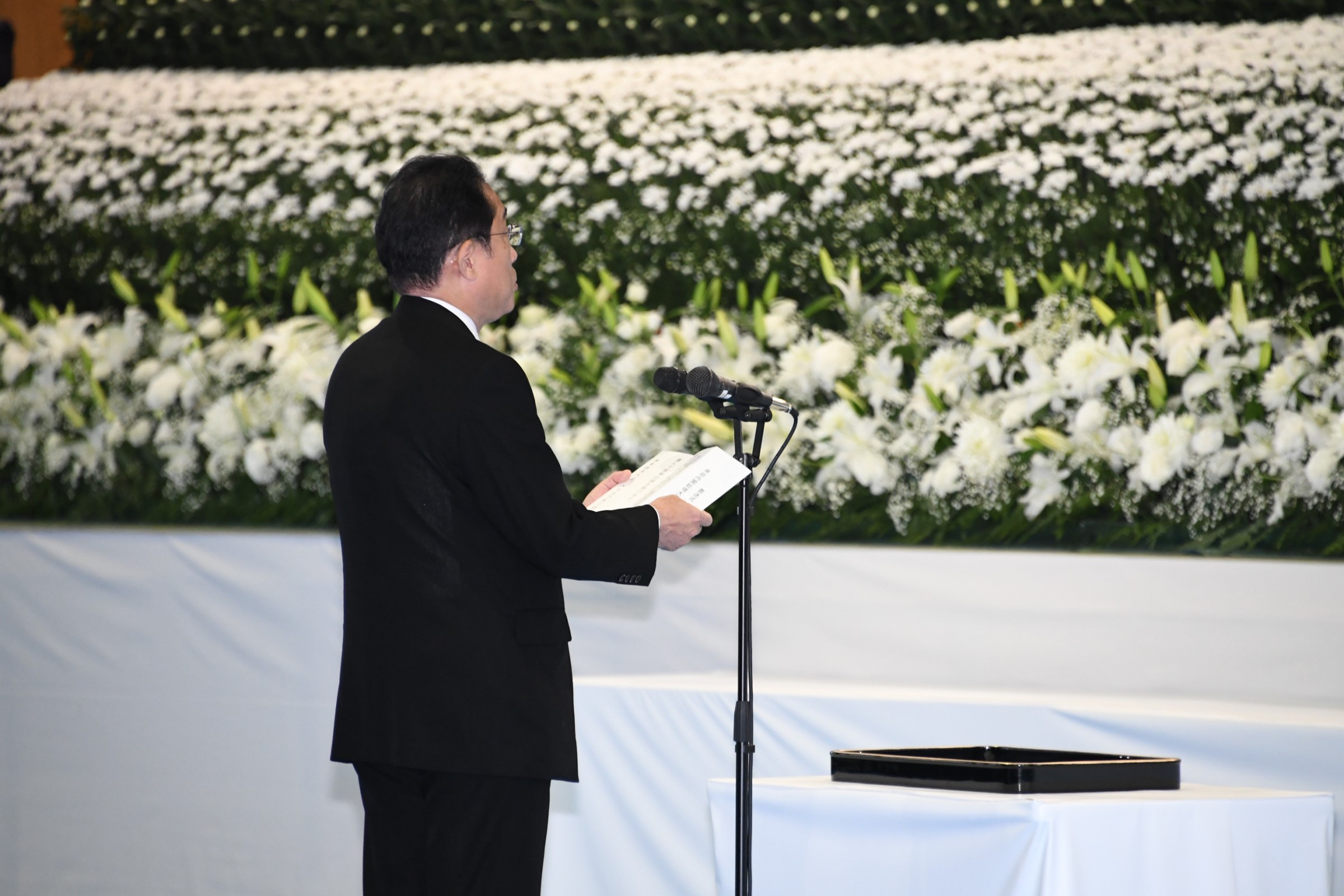 弔辞を述べる岸田総理３（陸上自衛隊西部方面隊提供）
