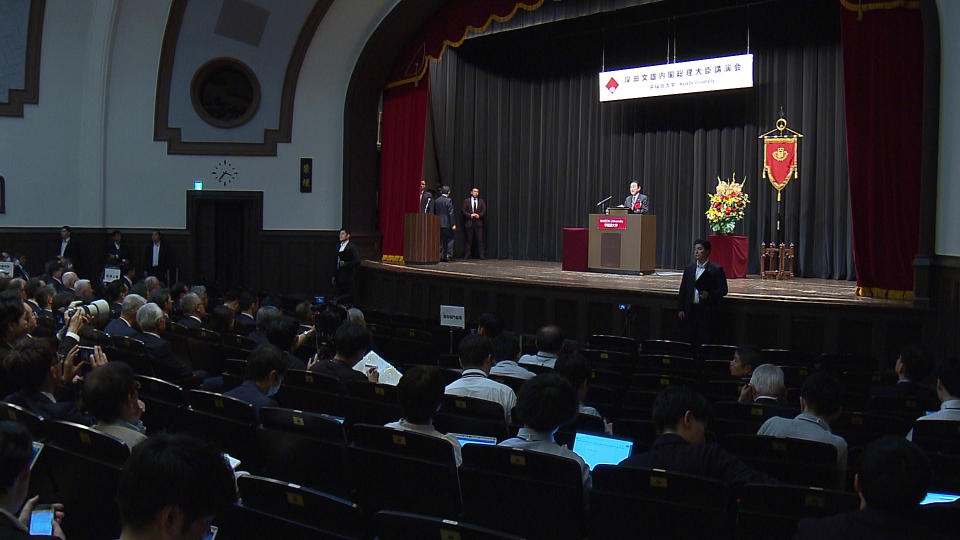講演を行う岸田総理２