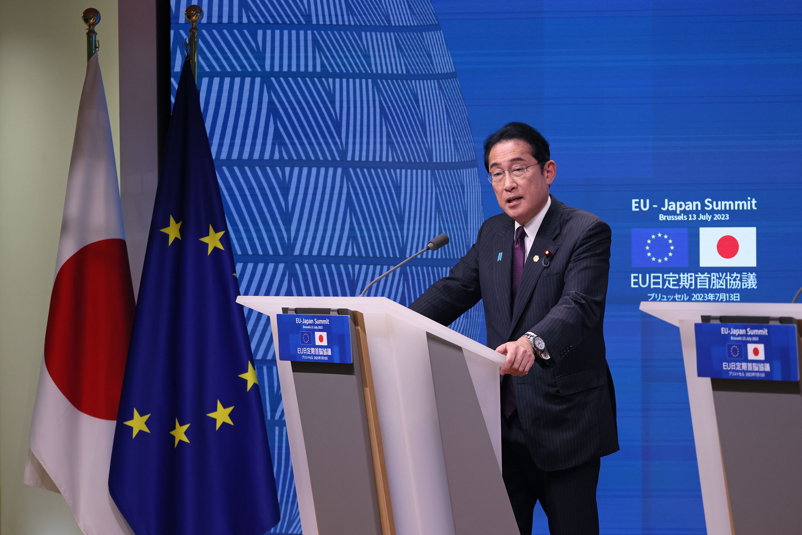 共同記者会見６