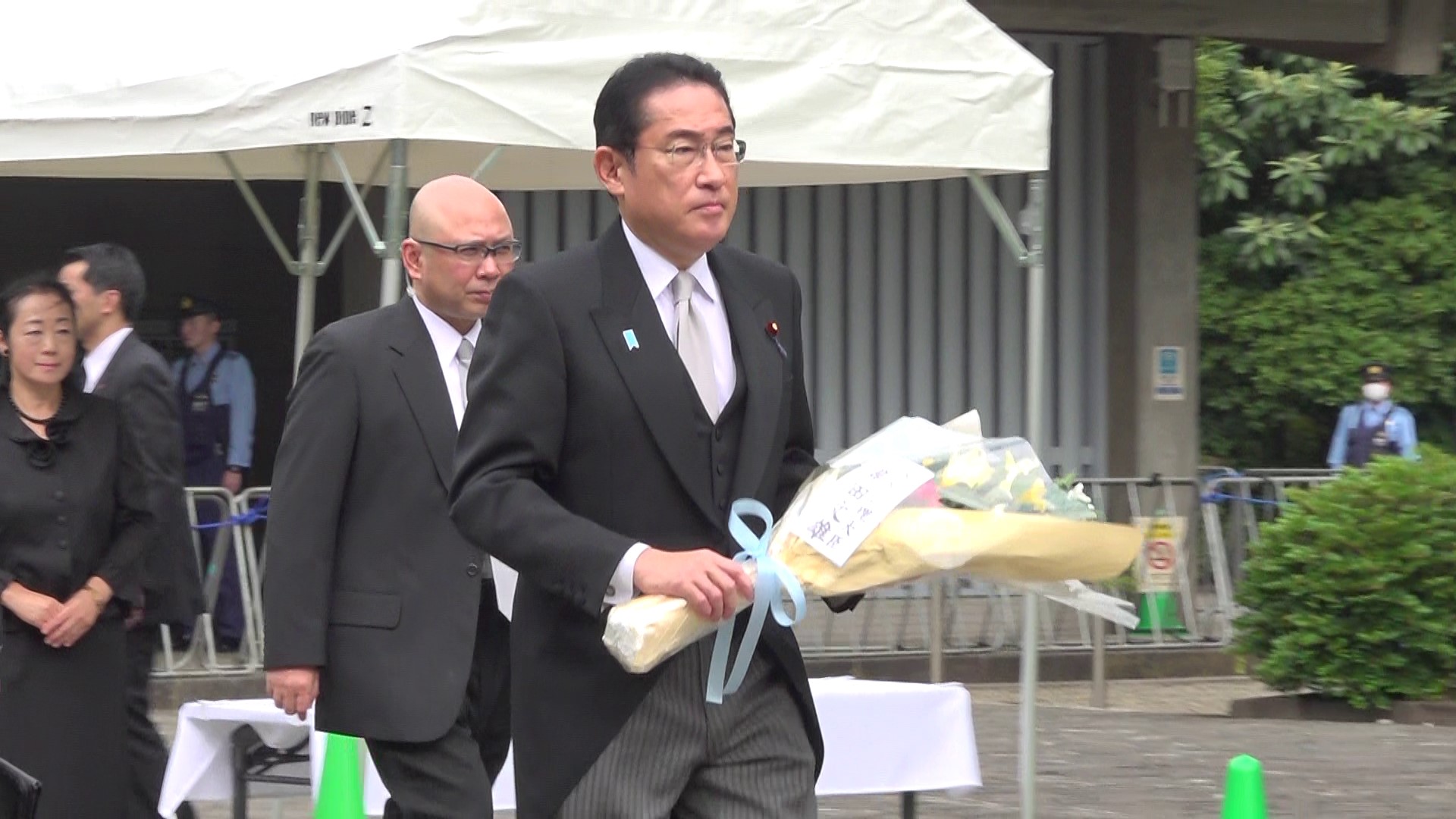 千鳥ヶ淵戦没者墓苑を参拝する岸田総理１