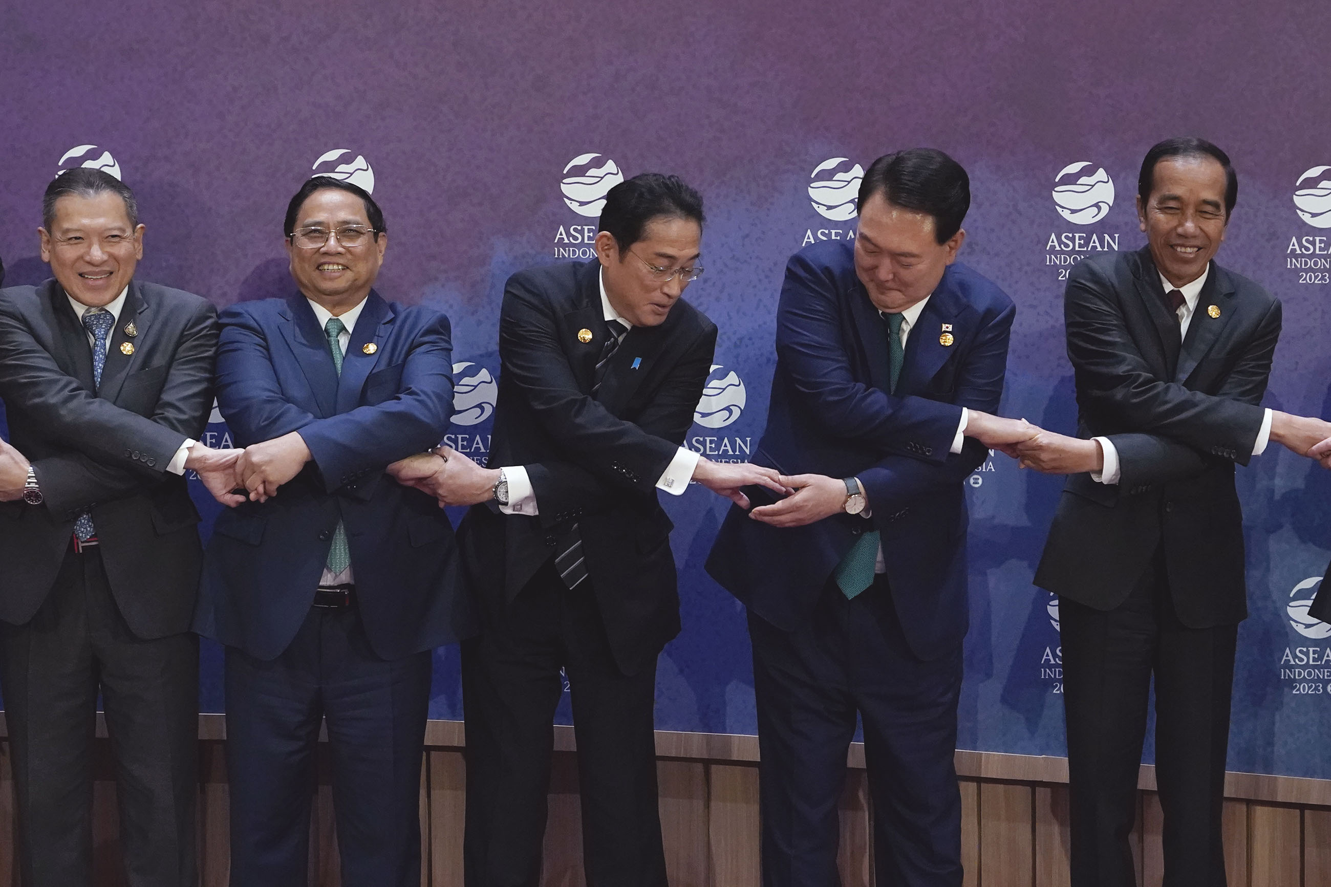 ＡＳＥＡＮ＋３首脳との写真撮影１