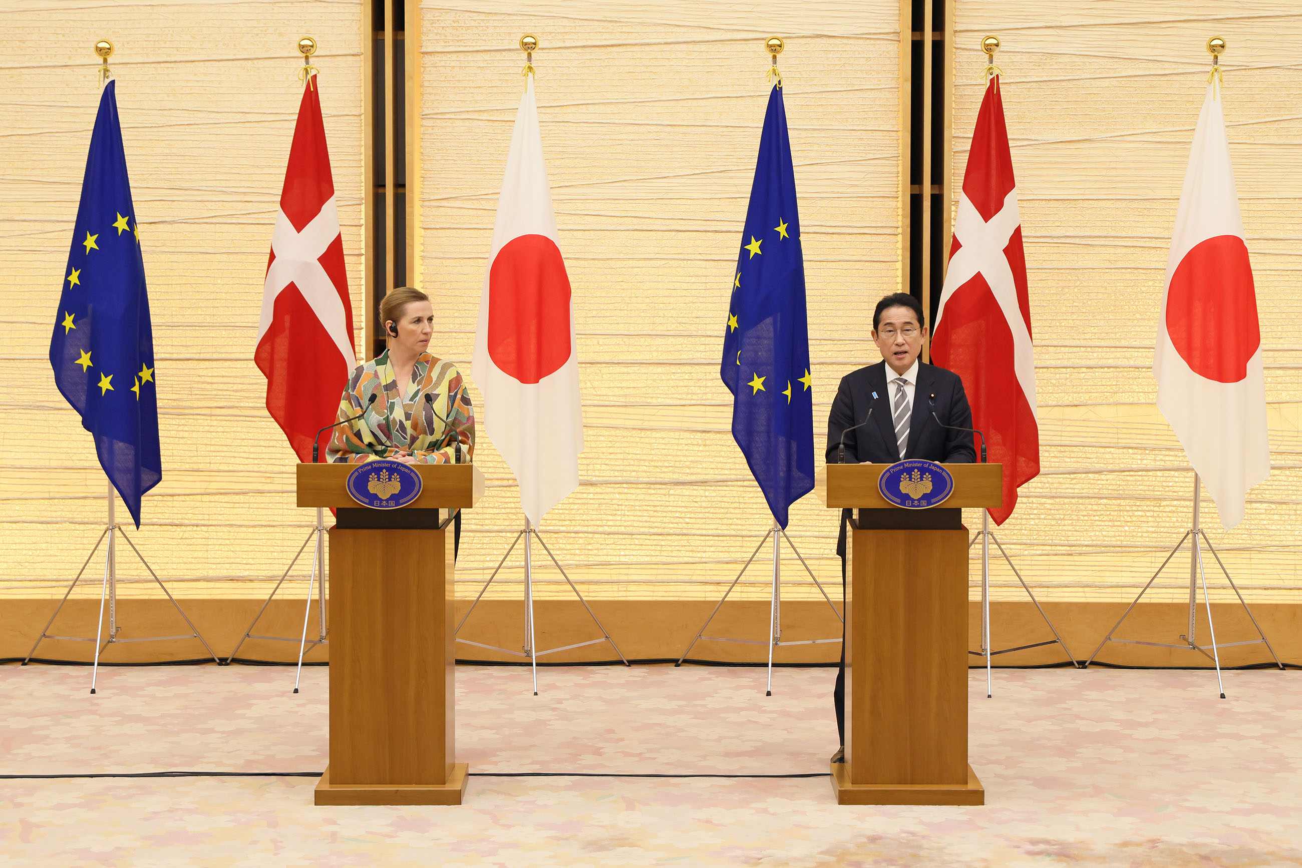 共同記者発表３