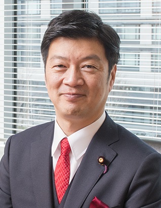 顔写真:阿達雅志
