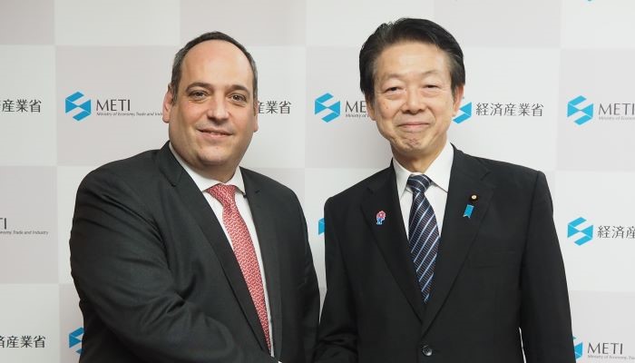 武藤経済産業大臣が博覧会国際事務局（BIE）ケルケンツェス事務局長と会談を行いました